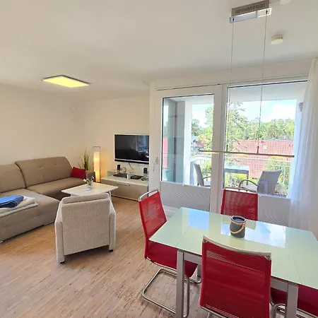 Strandvillen - Mit 1 Schlafzimmer Und Balkon Dr-422 Appartamento